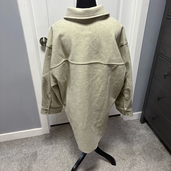 H&M Shacket - Picture 3 of 8